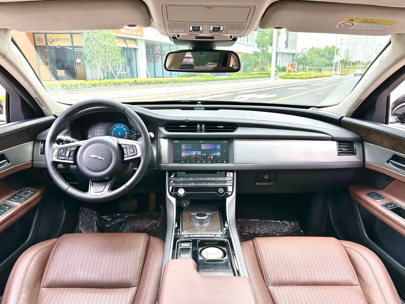 Jaguar XFL 2018 XFL 2.0T 250PS Luxury фото 31