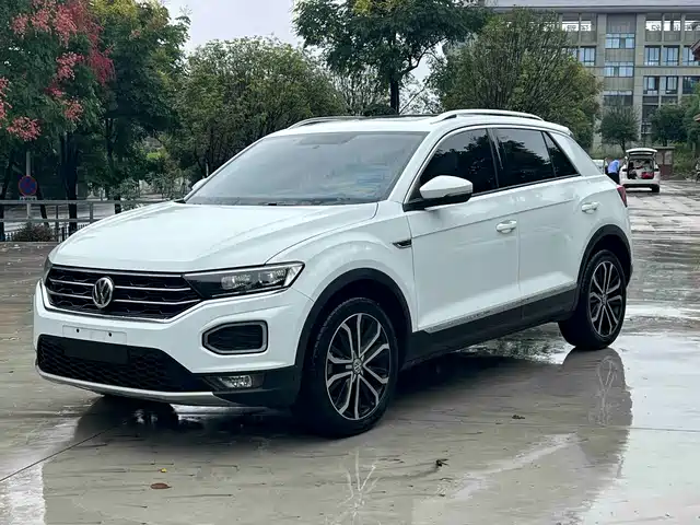 Volkswagen T-Roc 280TSI DSG, Моноприводный Комфорт