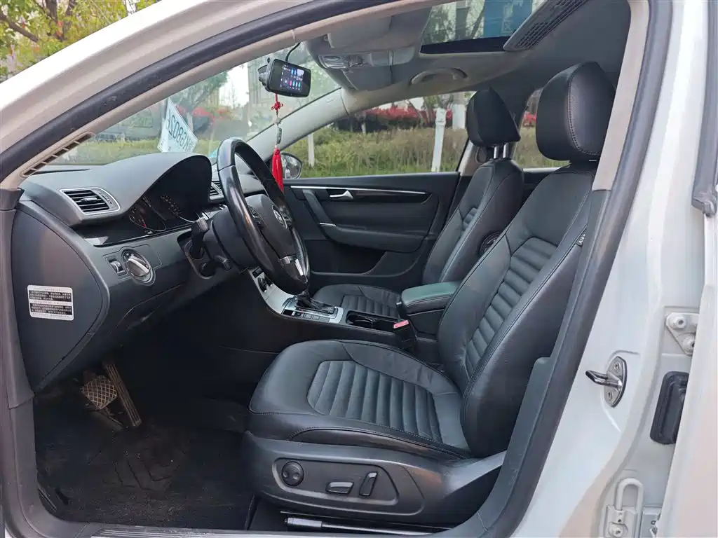 Volkswagen Magotan 2013 1.8TSI Luxury фото 10
