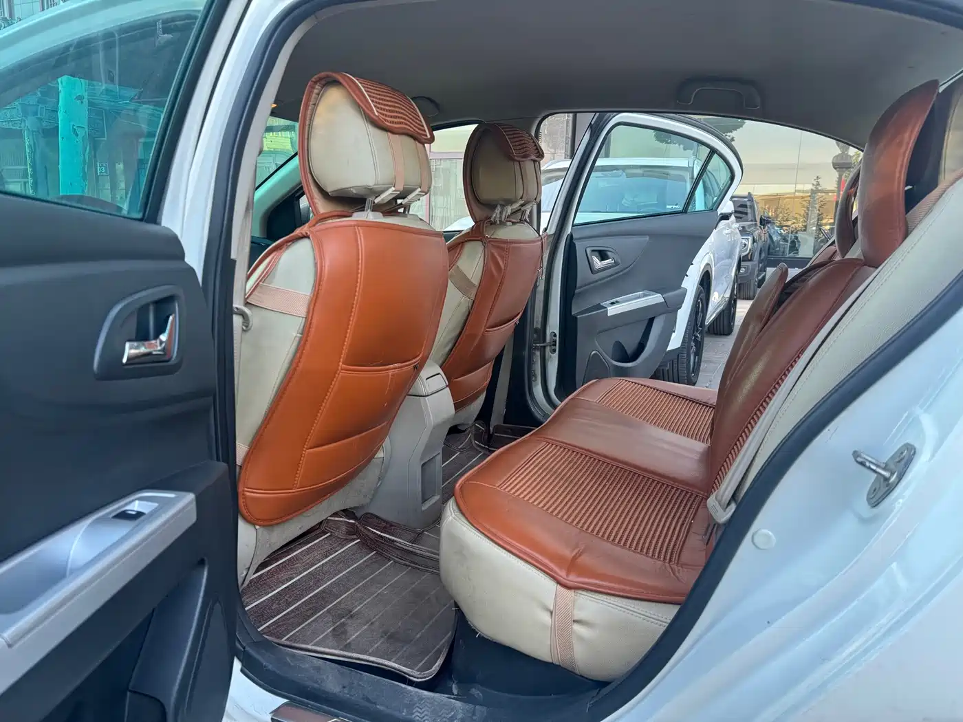 Dongfeng Aeolus A30 2015 2014 1.5L Manual Smart Drive Practical Style