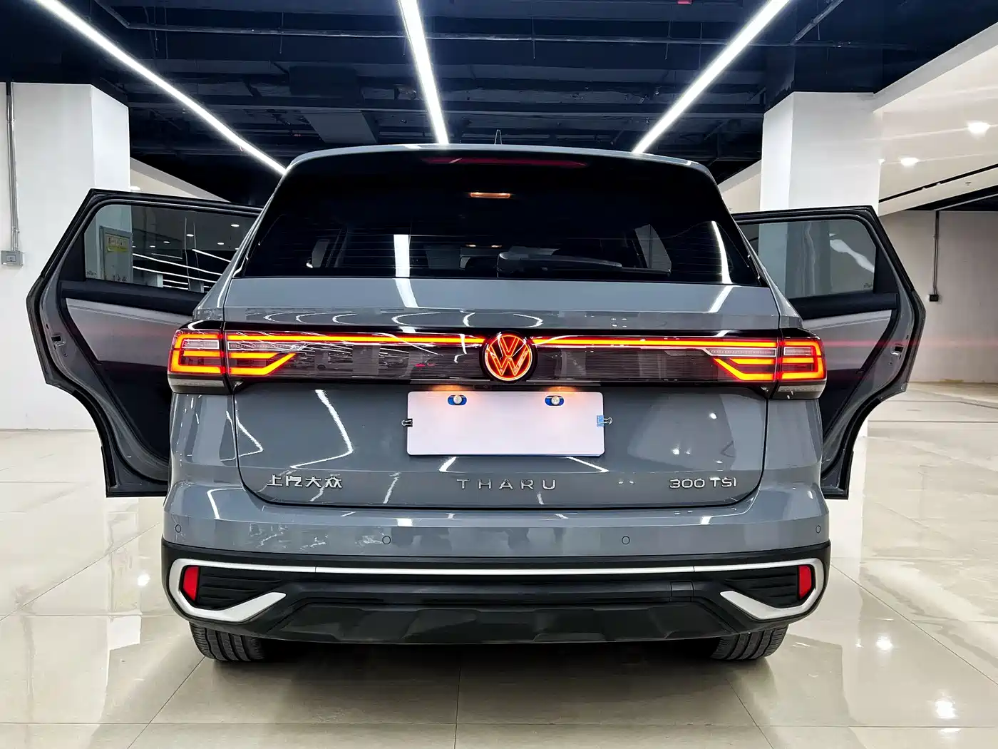 Volkswagen Tharu 2023 300TSI 2WD New Moon Edition фото 4