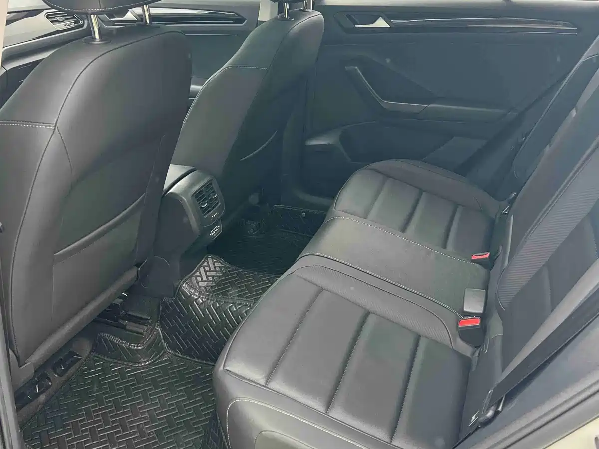 Volkswagen T-Roc, миниатюра 8