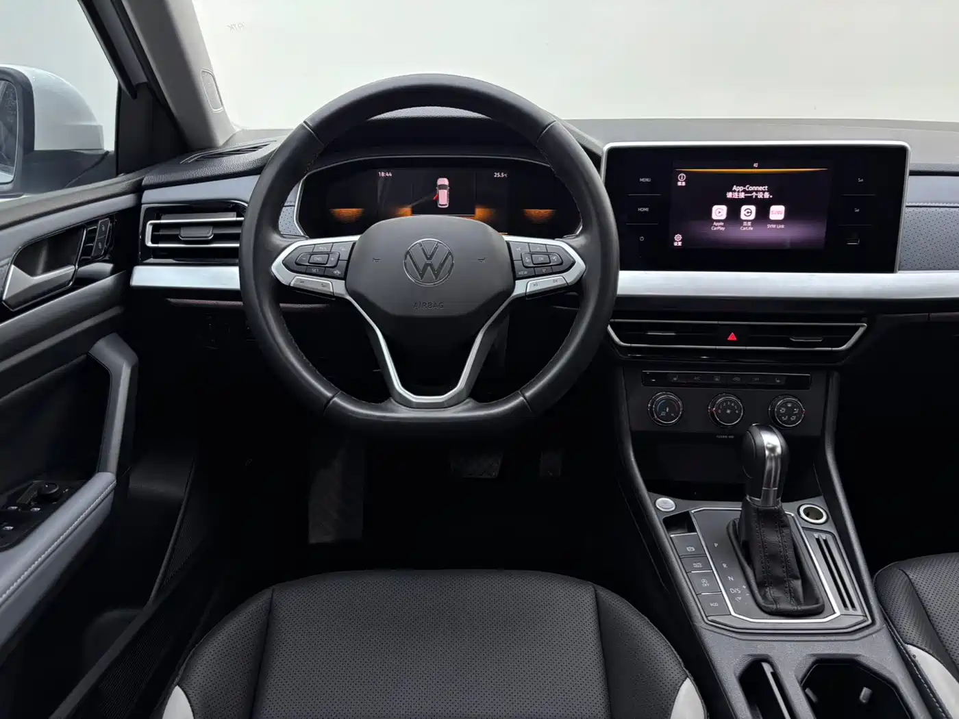 Volkswagen Lavida 2023 280TSI DSG Comfort Edition фото 7
