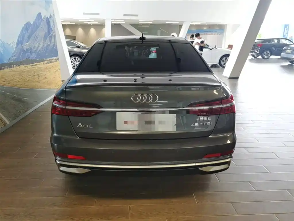 Audi A6L 2023 45 TFSI Premium Selection Dynamic фото 10