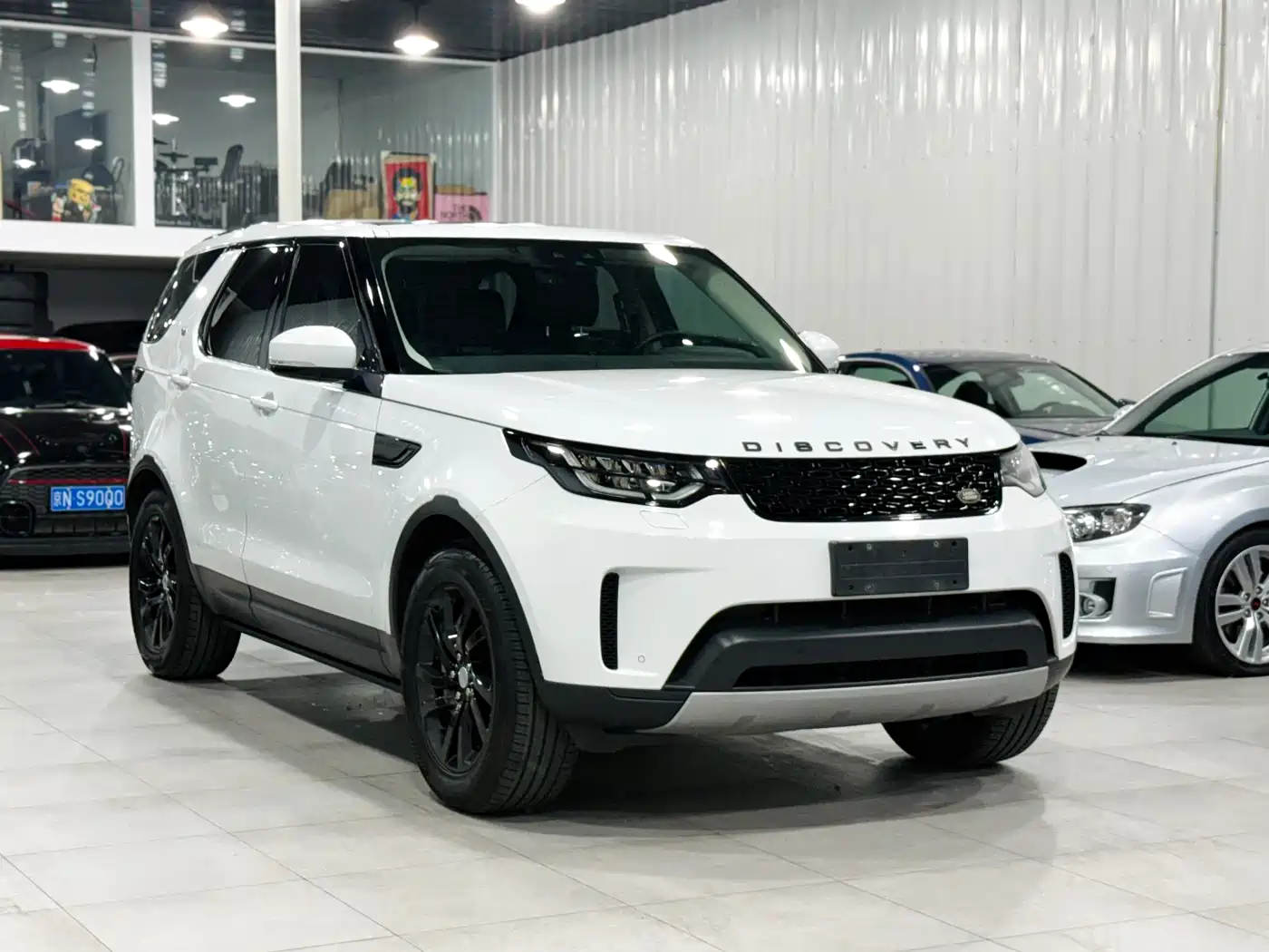 Land Rover Discovery 2017 3.0 SC V6 HSE