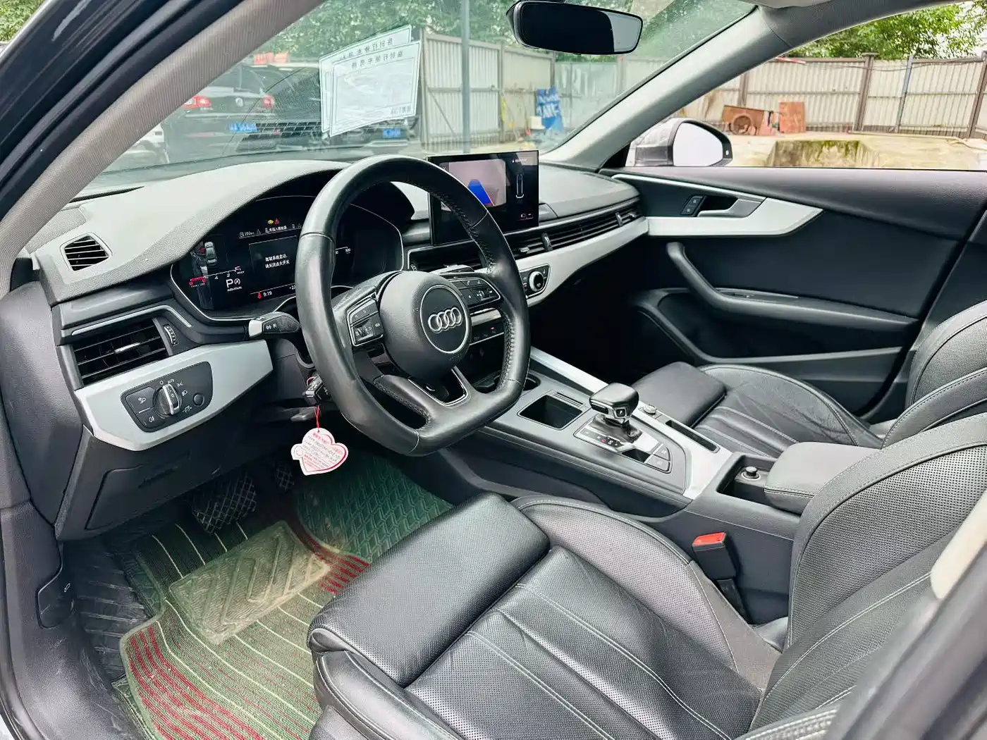 Audi A4L 2021 40 TFSI Premium Life Edition фото 5
