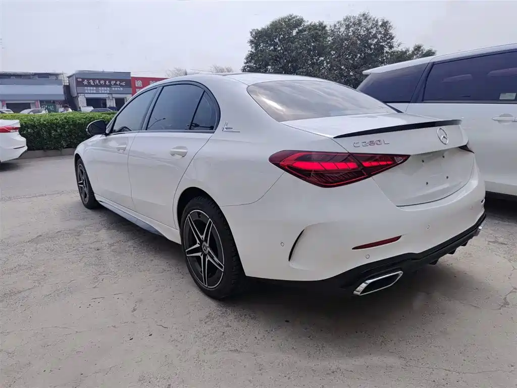 MERCEDES-BENZ C CLASS