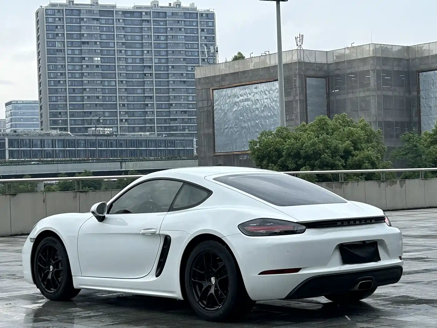 Porsche 718 2018 Cayman 2.0T фото 4