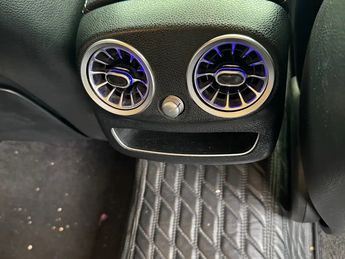 Mercedes-Benz C-Class 2019 Facelift C 260 L Sport фото 18
