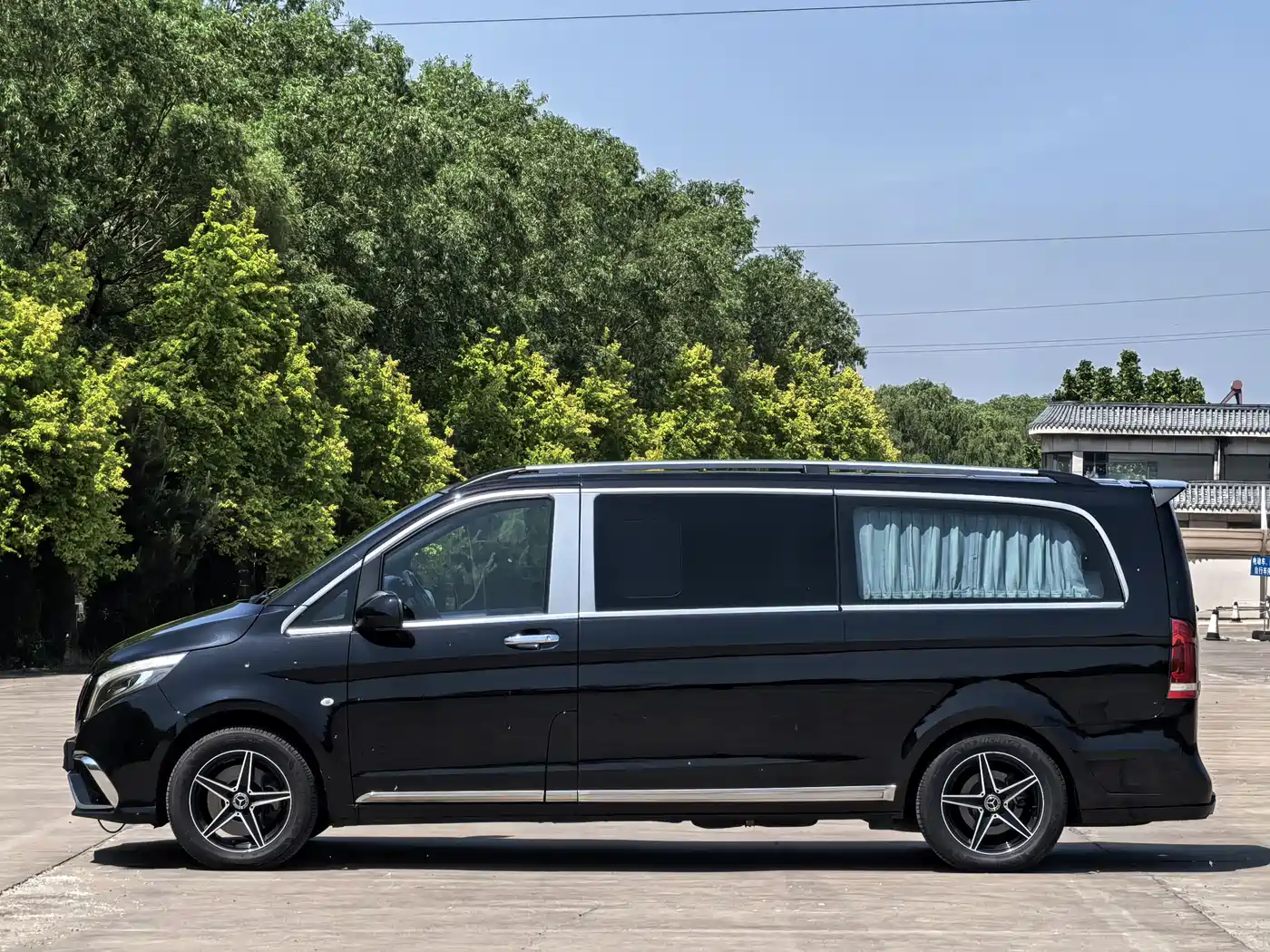 Mercedes-Benz Vito 2021 2.0T Elite 7-Seater фото 3