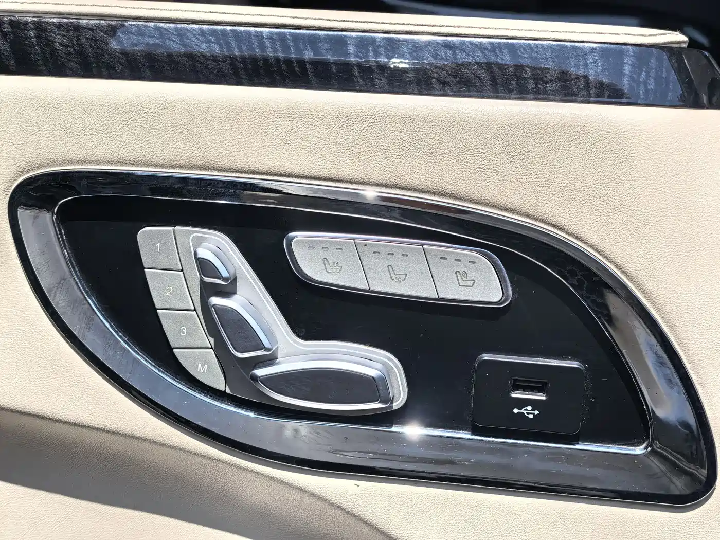 Mercedes-Benz Vito 2021 2.0T Elite 7-Seater фото 19