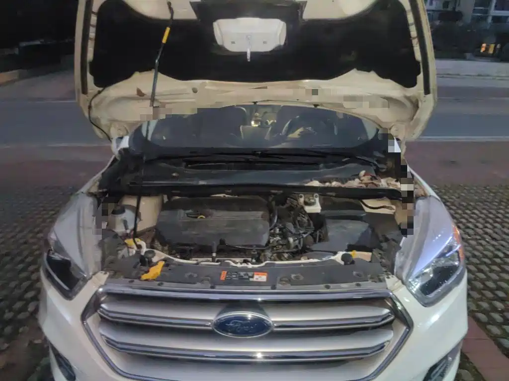 Ford Kuga 2019 2018 EcoBoost 180 FWD Wing