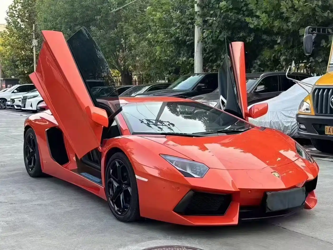 Lamborghini Aventador 2011 LP 700-4 фото 4
