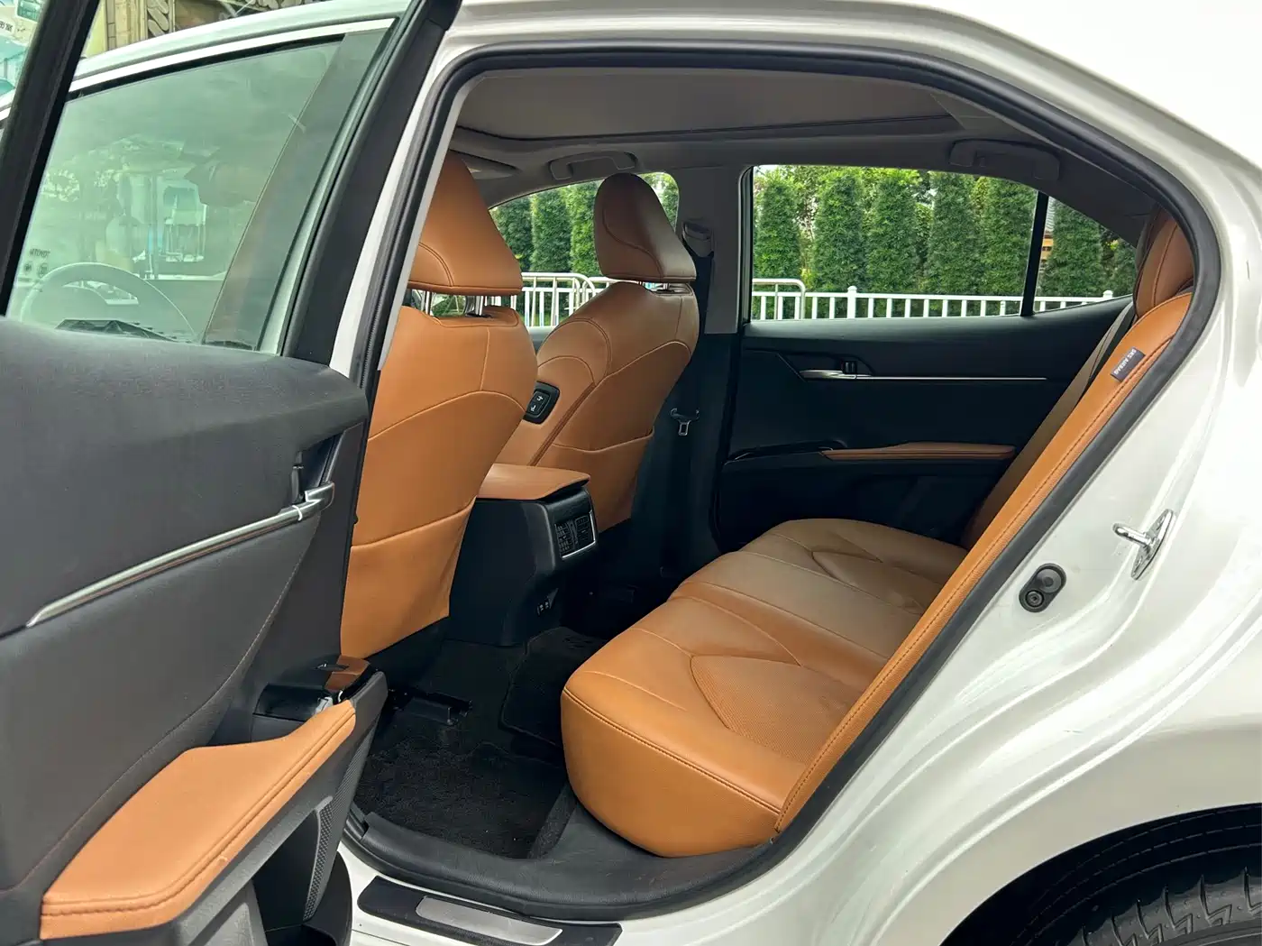 Toyota Camry 2021 2.5G Luxury Edition фото 9