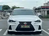 Фото 2 - Lexus IS