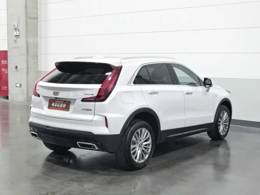 2026 Cadillac XT4