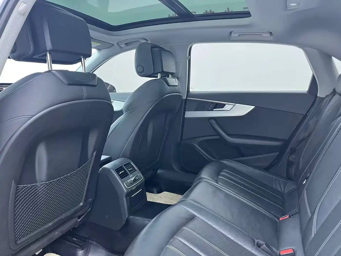 Audi A4L 2020 40 TFSI quattro Luxury Dynamic фото 6