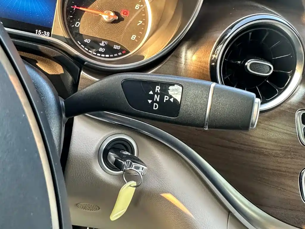 Mercedes-Benz V-Class 2022 V 260 Prestige Edition фото 24