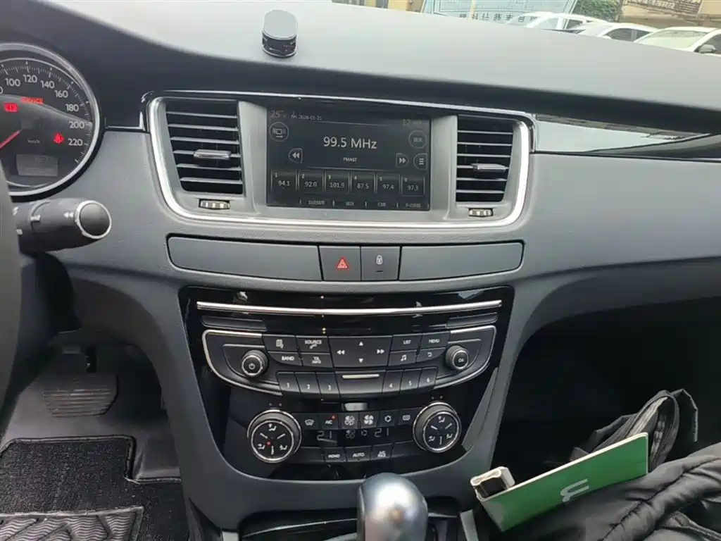 Peugeot 508 2015 1.6THP Auto Excellence Edition фото 13