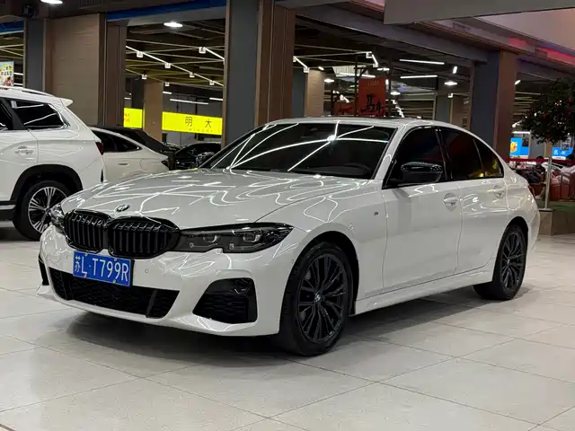 BMW 3 Series 2022 325i M Sport Shadow Edition — фото 2