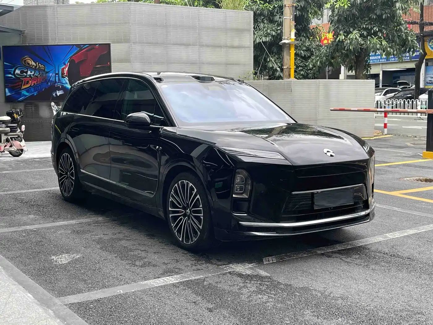 2026 NIO ES8