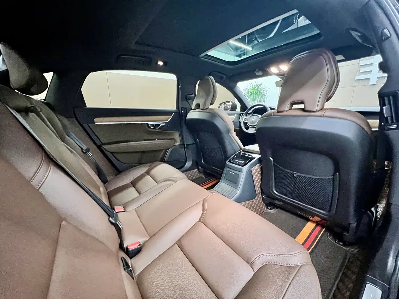 VOLVO S90 PLUG IN HYBRID