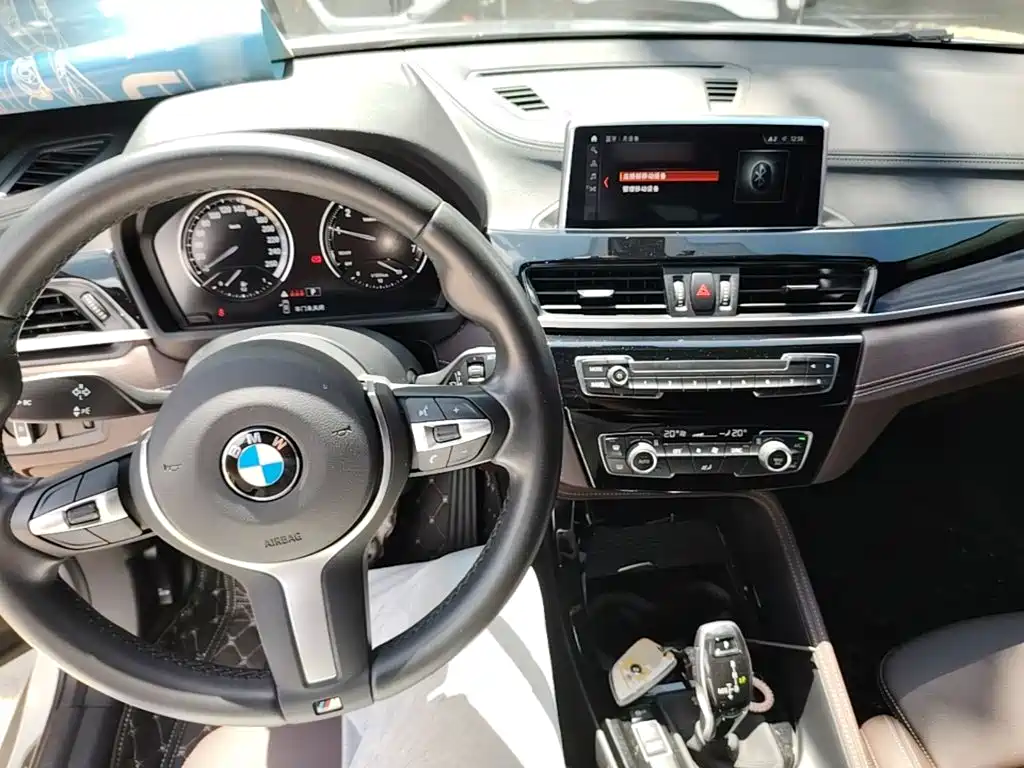 BMW X2 2020 2020 sDrive25i Leading M Off-Road Package