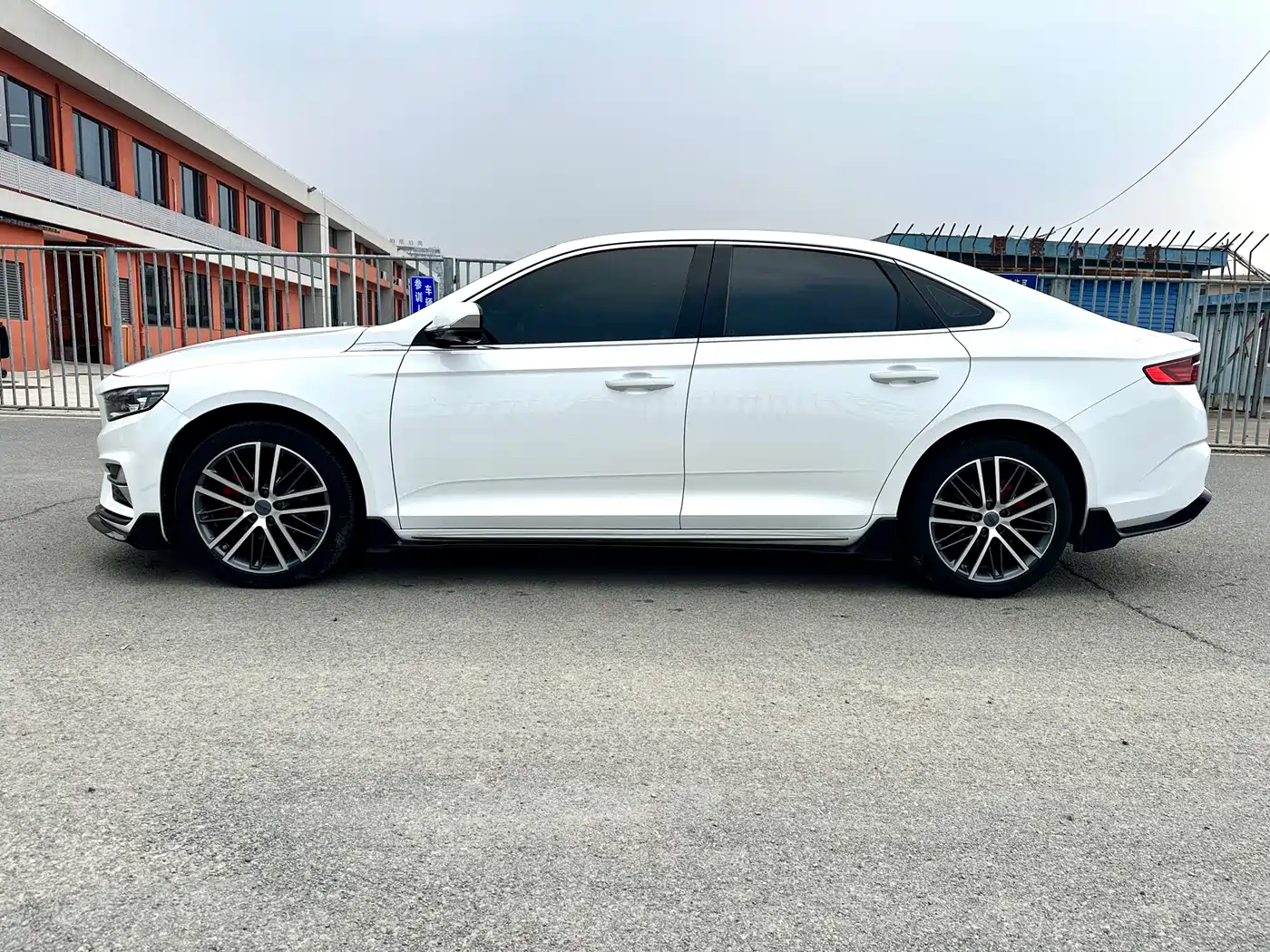 GEELY XINGRUI