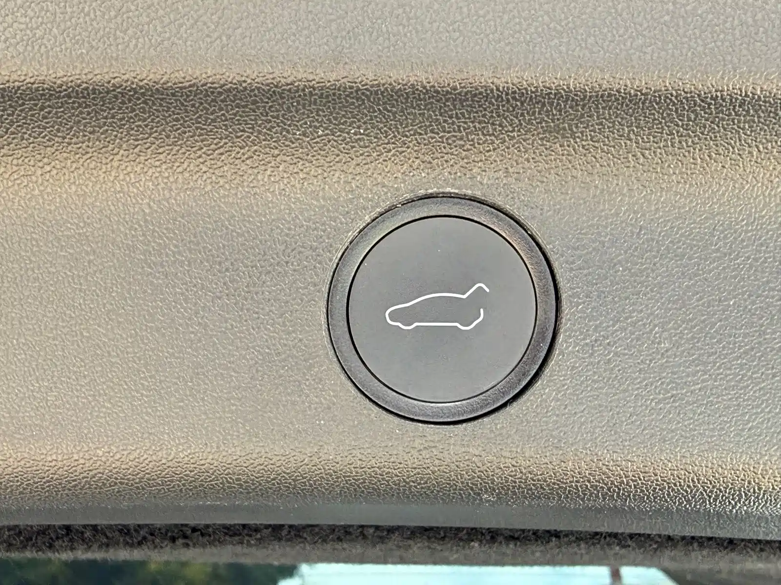 Фото 14 - Tesla Model Y