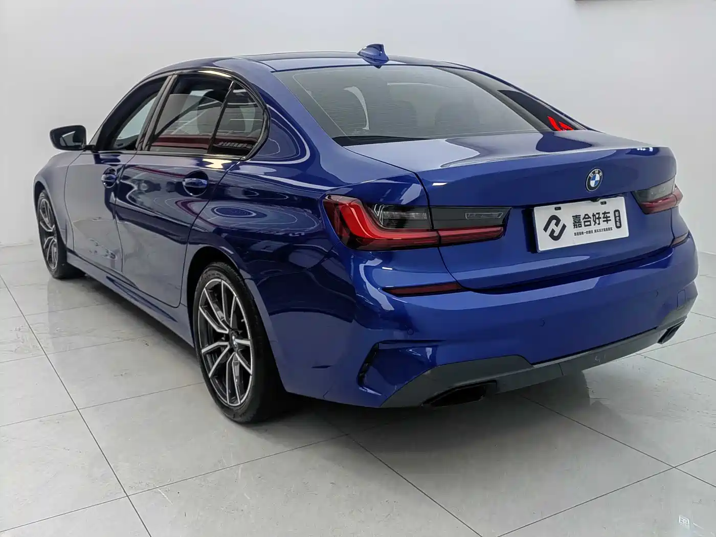 BMW 3 SERIES