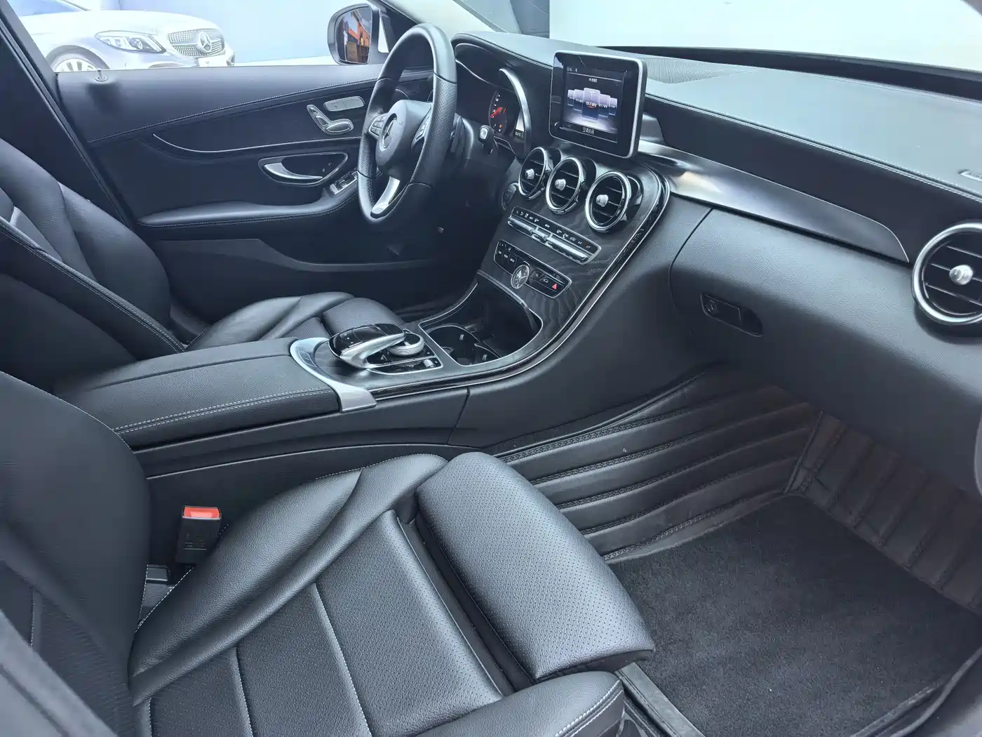 Mercedes-Benz C-Class 2018 C 200 L Sport Edition фото 15