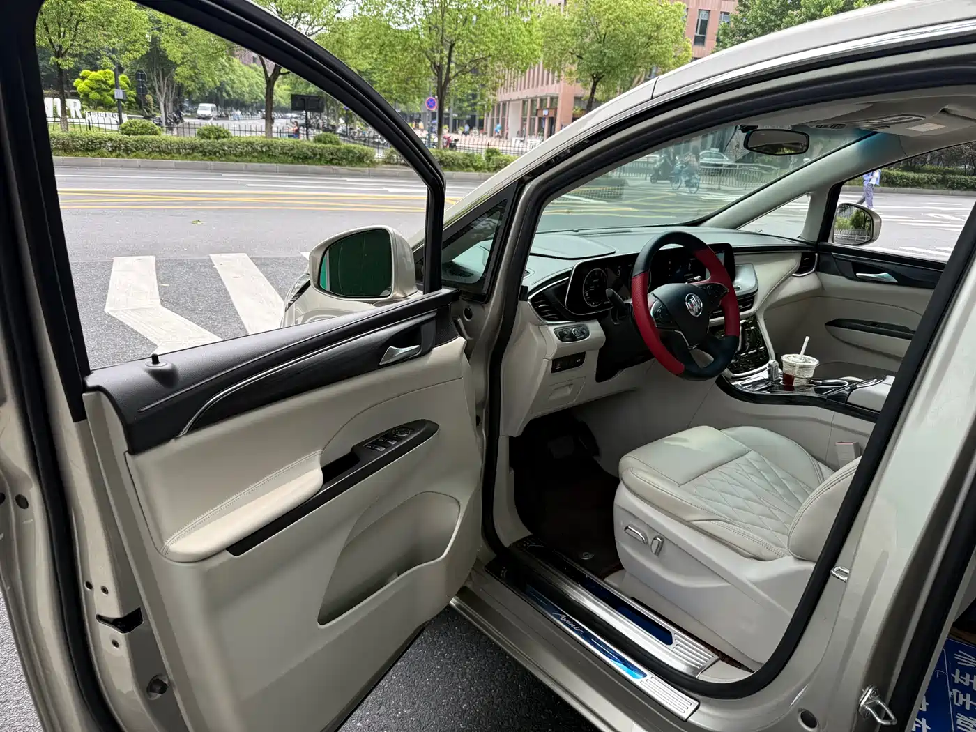 Buick GL8 2022 ES Landmark 653T Comfort фото 5
