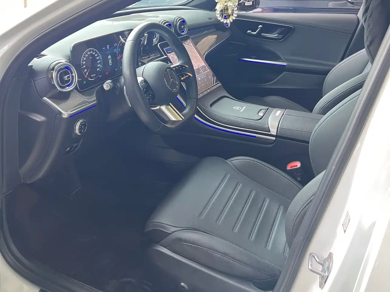 Фото 4 - Mercedes-Benz C-Class
