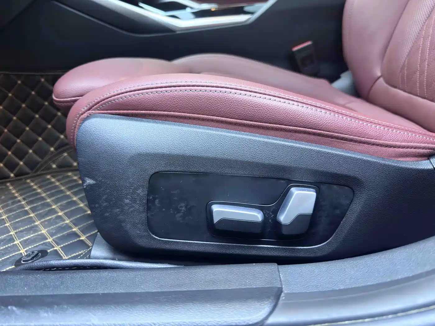BMW 3 Series 2023 320Li M Sport Package фото 19