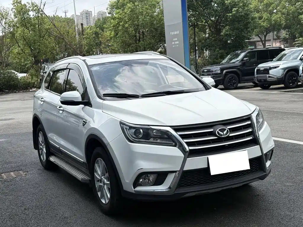 BAIC Huansu S6 2016 2017 1.5T CVT Delight