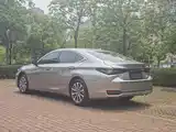 Фото 5 - Lexus ES