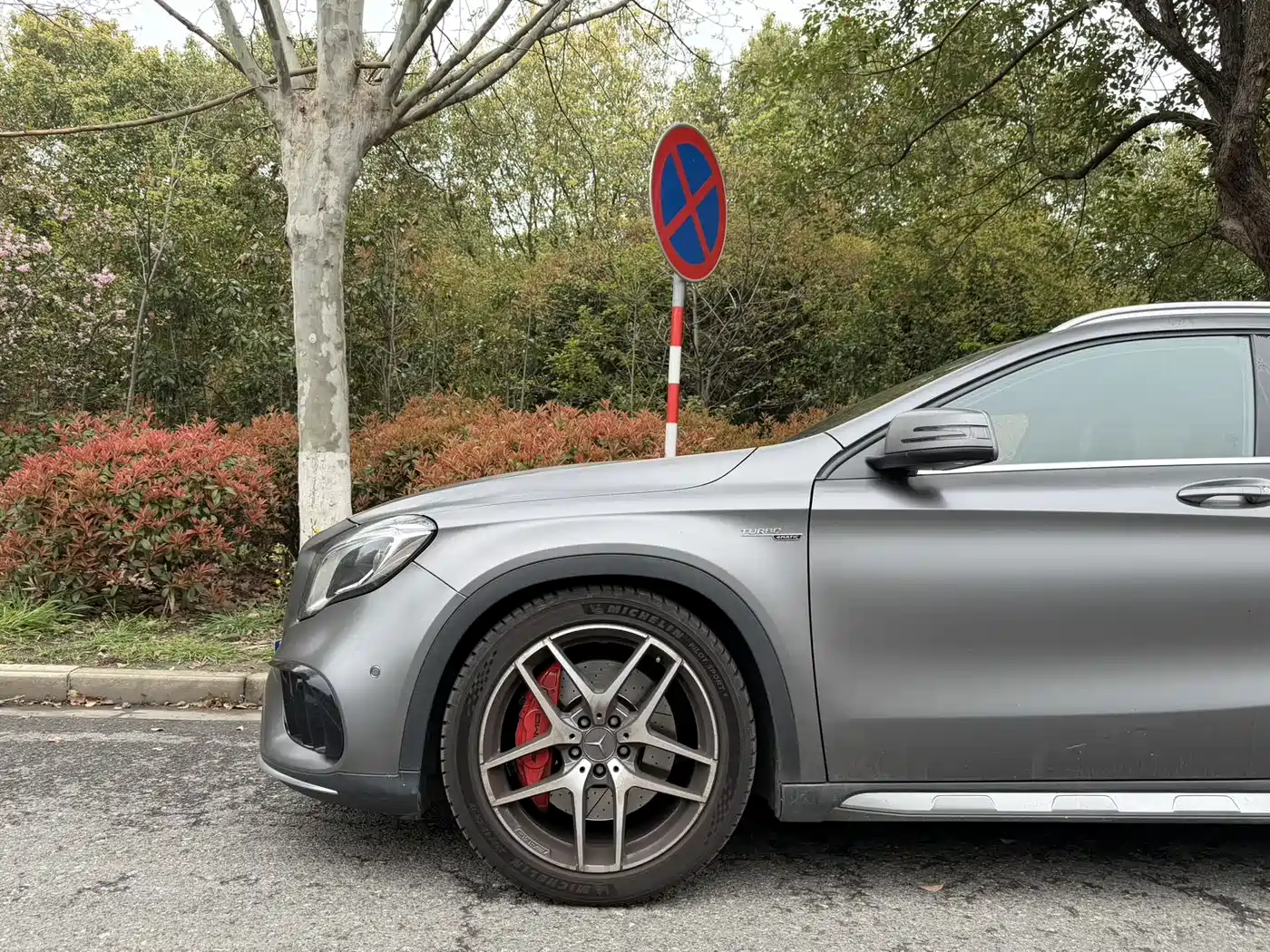 Mercedes-Benz GLA AMG 2017 AMG GLA 45 4MATIC фото 4