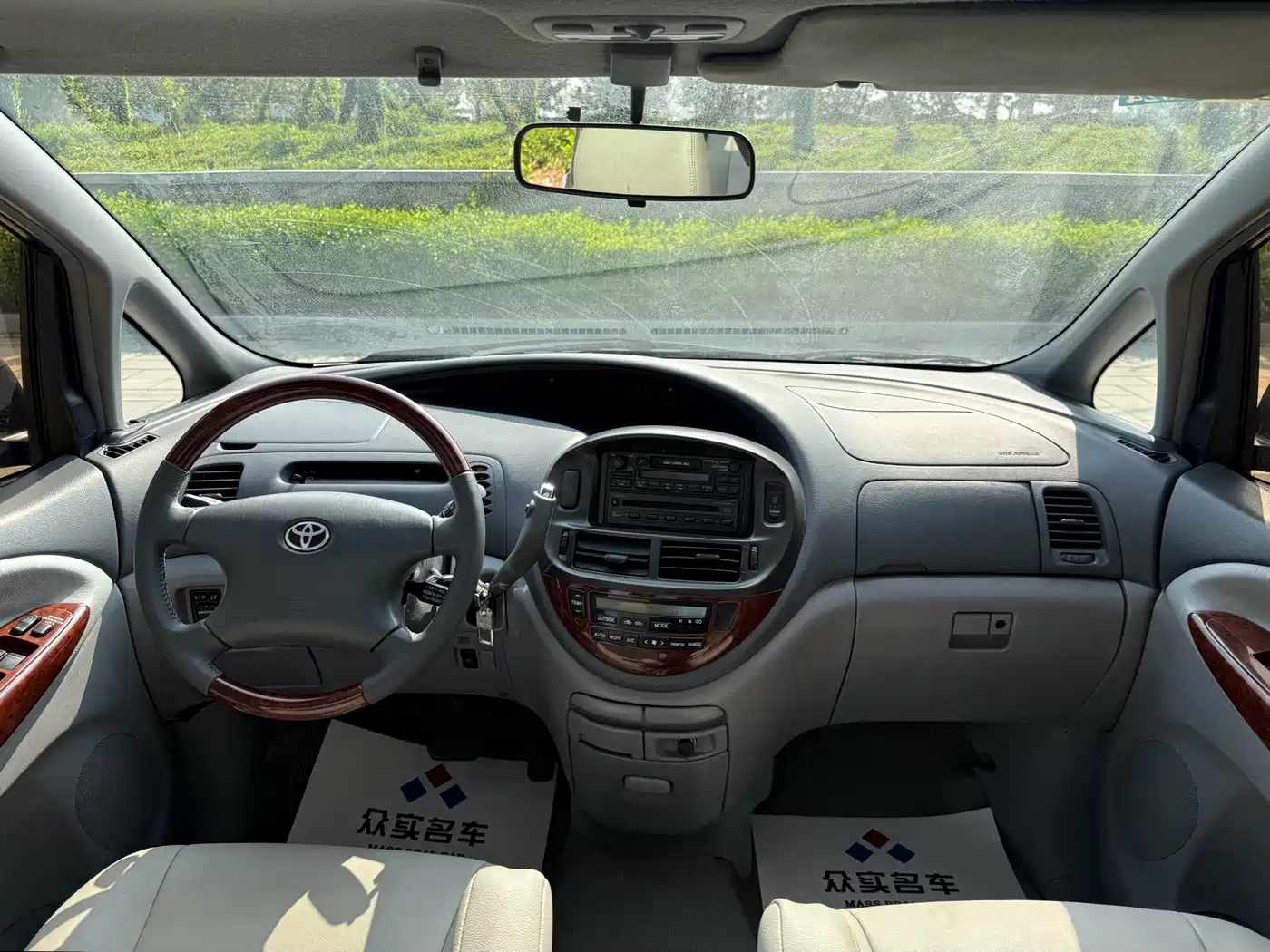 Toyota Previa 2004 2.4L AT фото 8