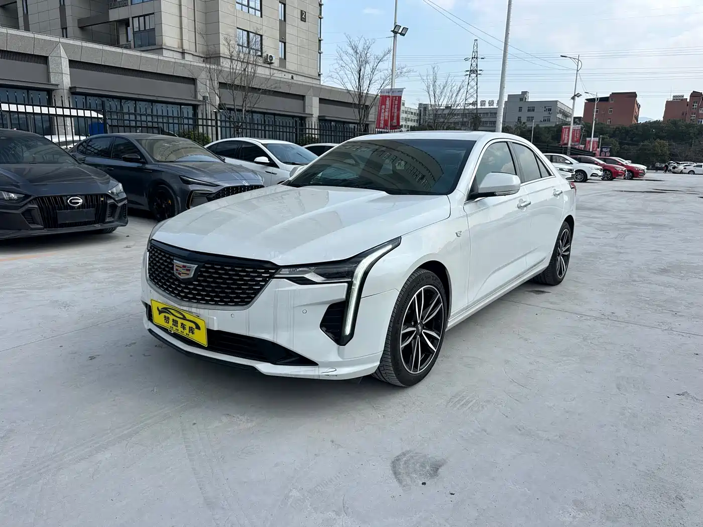 CADILLAC CT4
