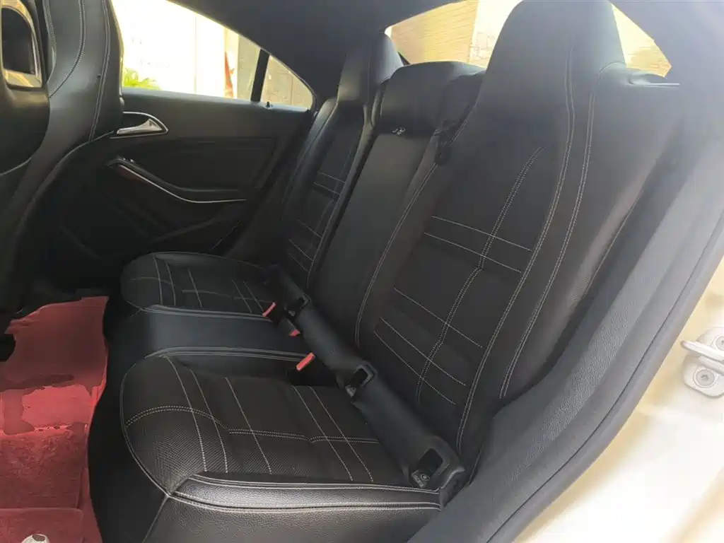 Mercedes-Benz CLA (Import) 2016 CLA 200 Sport фото 16