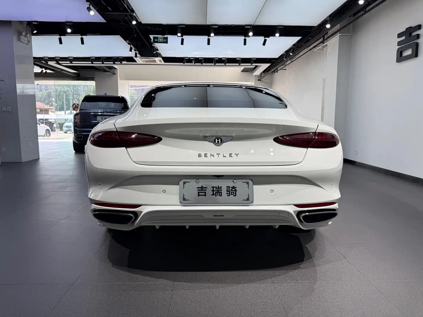 BENTLEY CONTINENTAL PLUG IN HYBRID