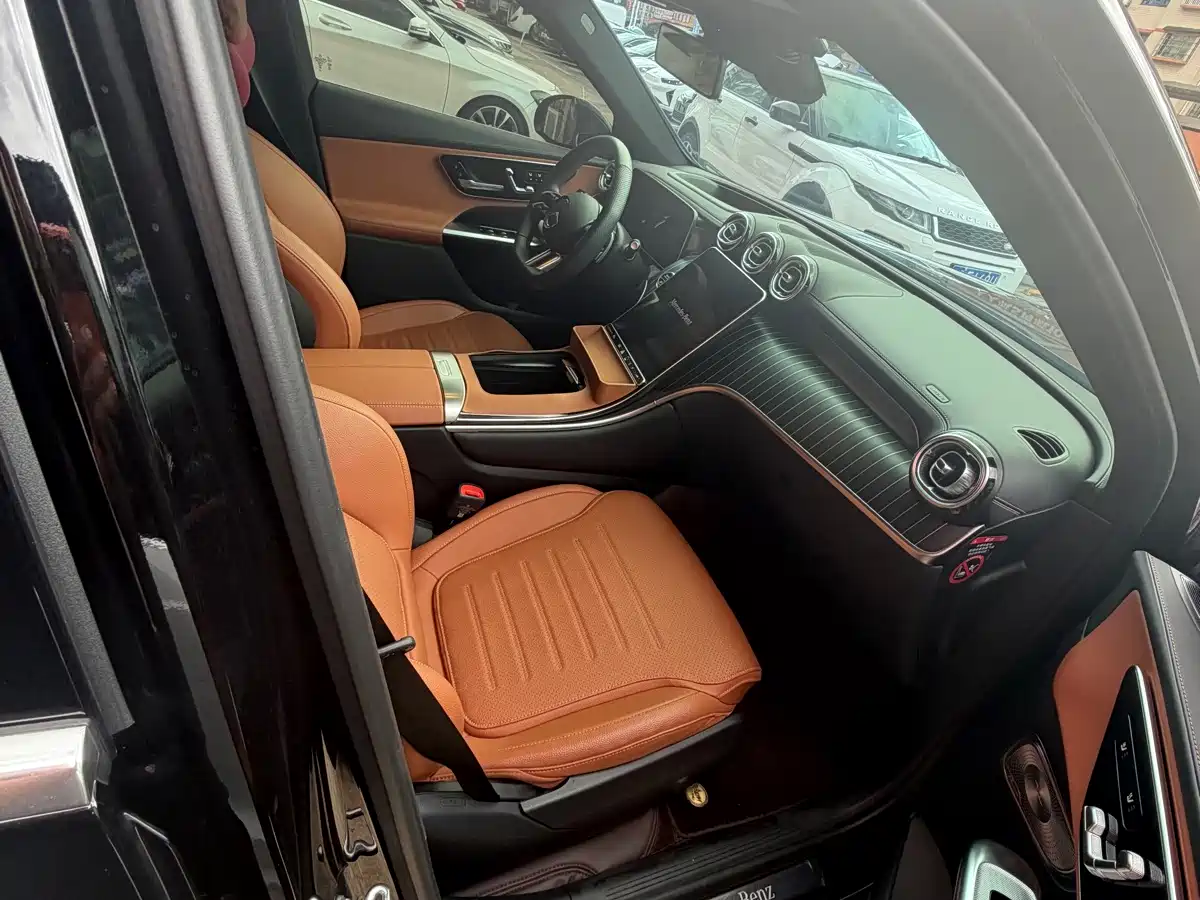 Фото 8 - Mercedes-Benz GLC