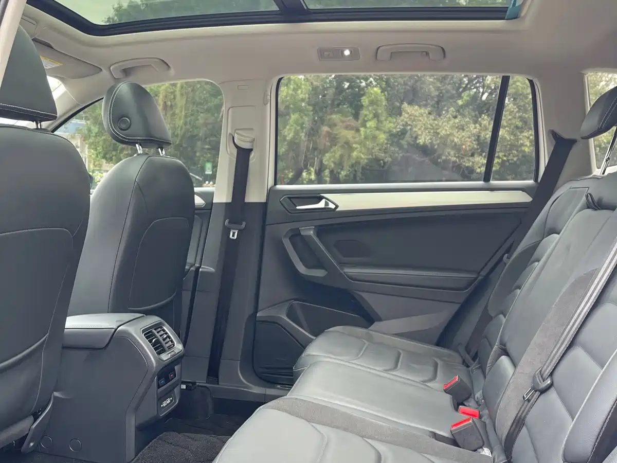 Volkswagen Tiguan L PHEV 2020 430PHEV Plug-in Hybrid Premium Edition фото 22