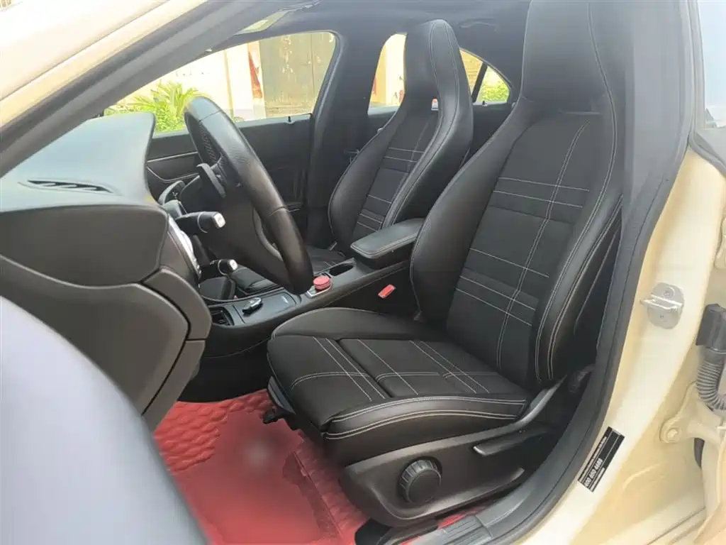 Mercedes-Benz CLA (Import) 2016 CLA 200 Sport фото 14