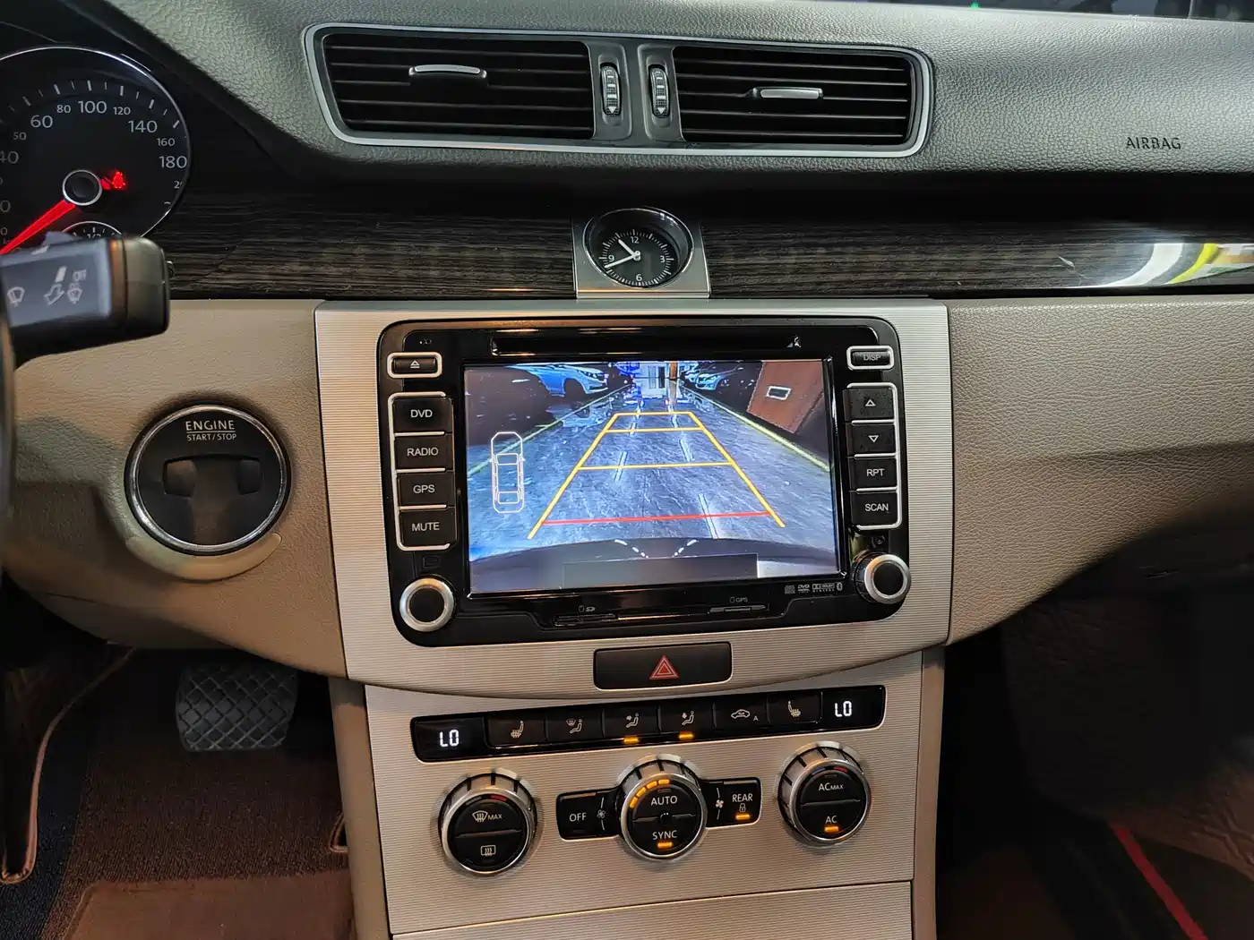 صورة 14 - Volkswagen Magotan
