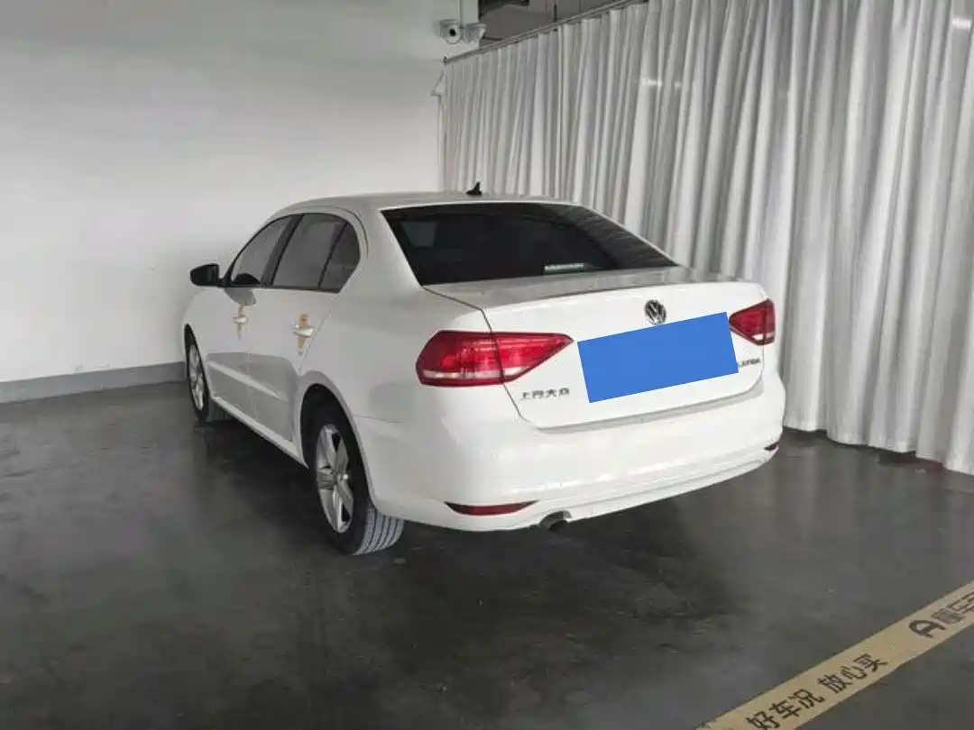 Volkswagen Lavida 2017 1.6L Automatic Trend Edition фото 2