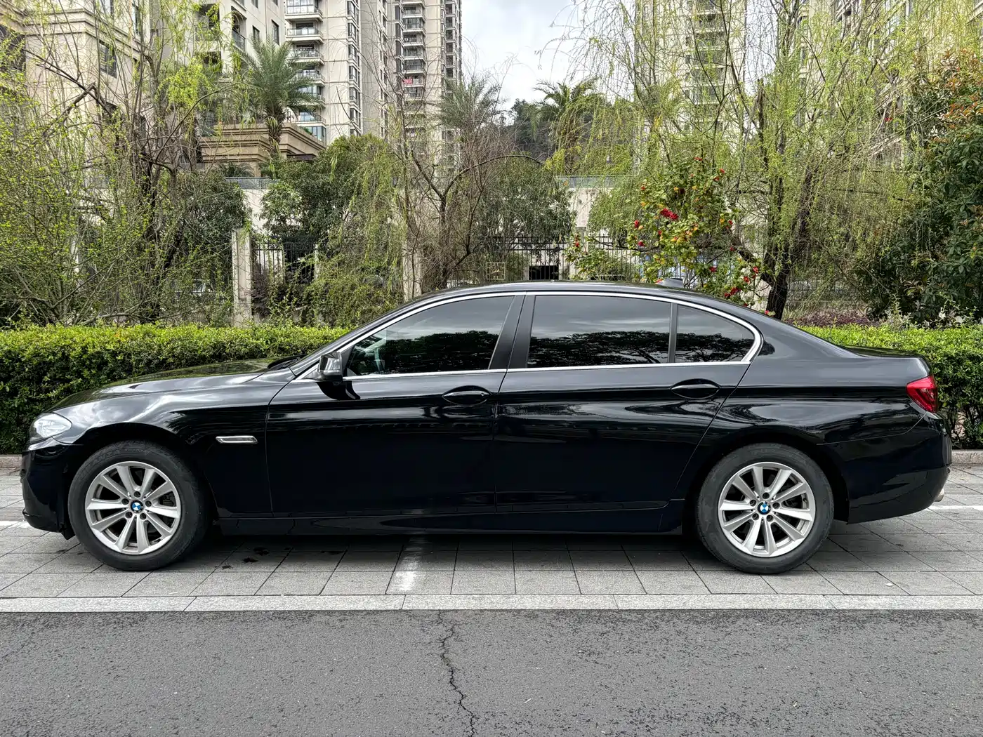 BMW 5 Series 2014 520Li Elegance фото 7