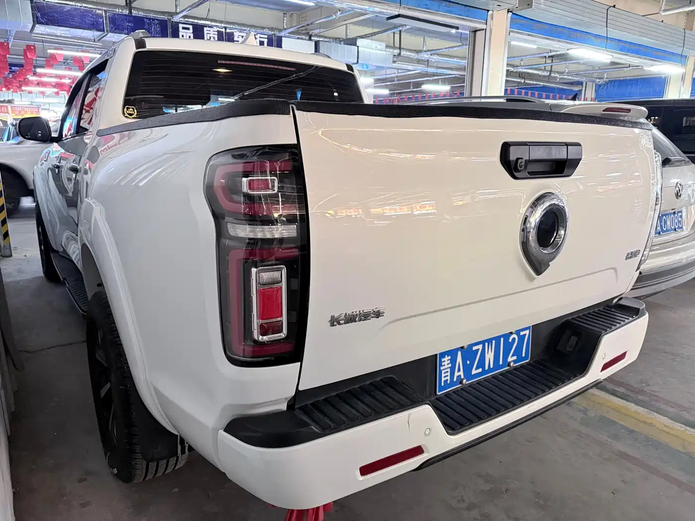 Great Wall Pao 2025 2023 2.0T Passenger Version Automatic Gasoline 4WD Premium GW4C20B