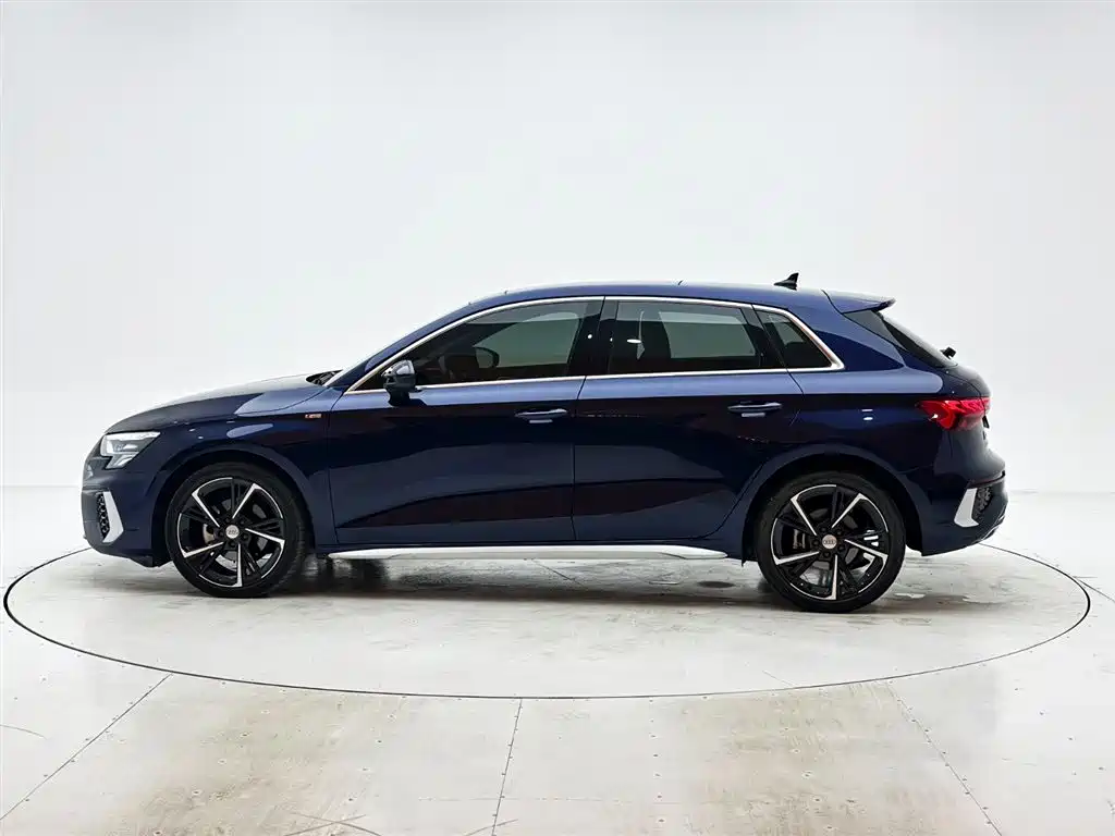 Audi A3 2022 Sportback 35 TFSI Style Sport фото 5