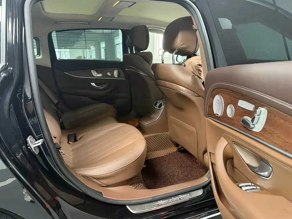 Mercedes-Benz E-Class 2023 Facelift E 300 L Luxury фото 15